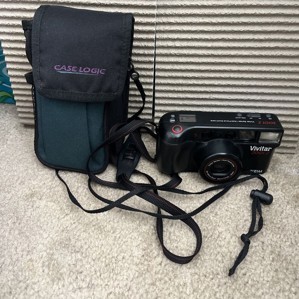 Vivitar 2001 Z Series1 AF 35mm film camera With Soft Case New Battery Tested